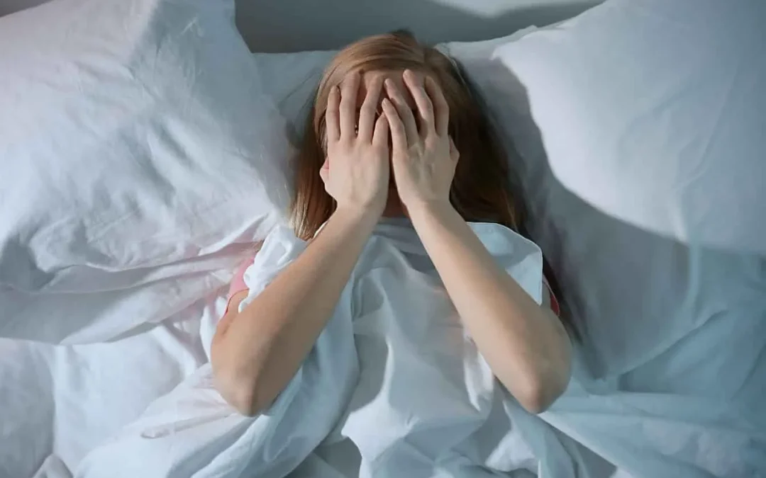 Hyperventilation durant la nuit : causes, symptômes et solutions efficaces