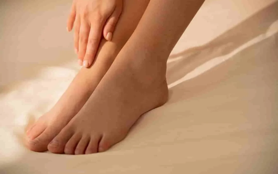 Démangeaisons du pied gauche : quelle est la signification spirituelle ?