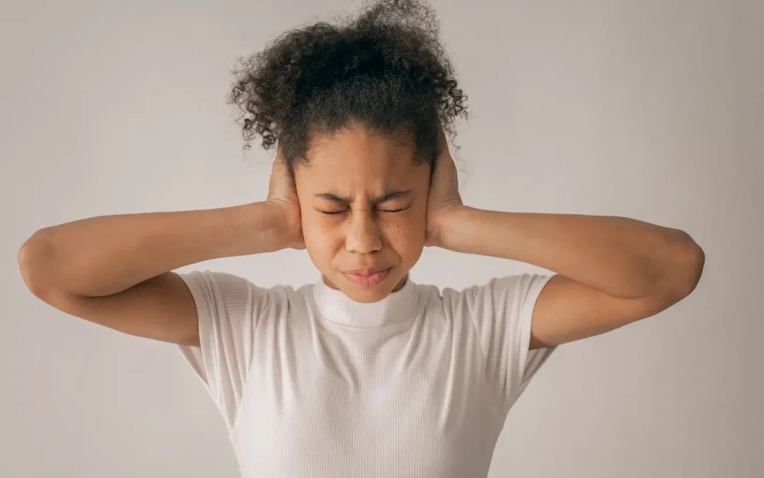 Comment soulager les acouphènes ? Solutions rapides, remèdes naturels et traitements